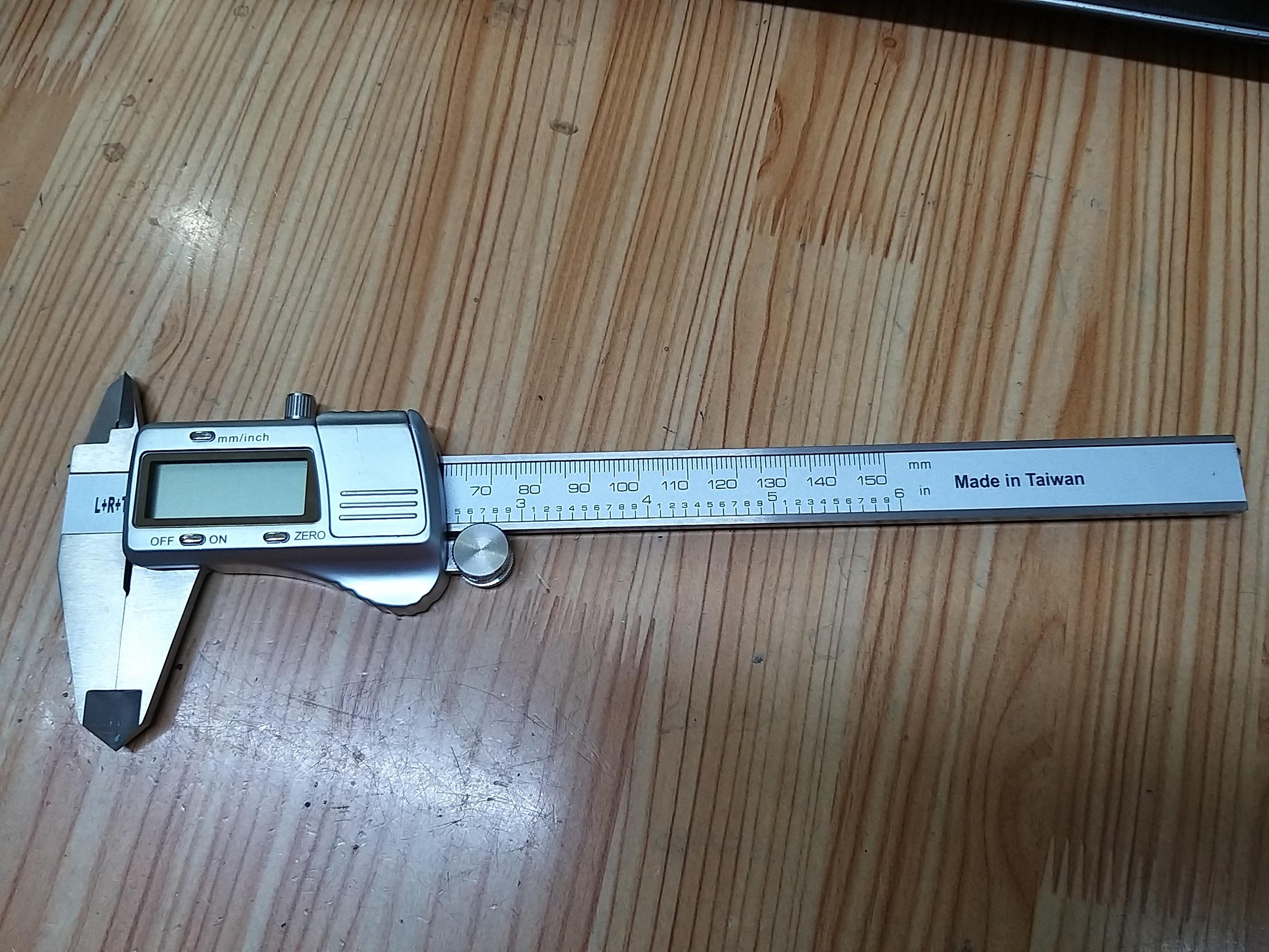 [HCM] Thước Cập L+R+T Điện Tử 150mm