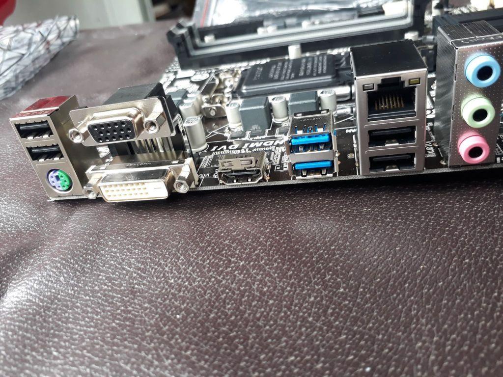 Mainboard Gigabyte B85 DS3H/ D3V Plus 4 khe ram