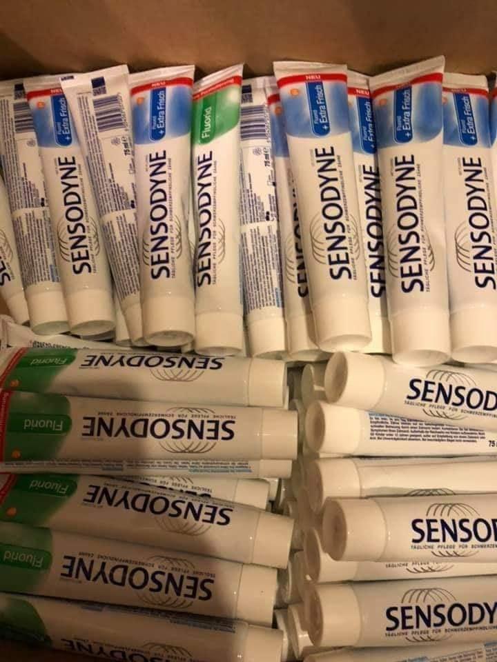 KEM ĐÁNH RĂNG CHỐNG Ê BUỐT SENSODYNE ĐỨC