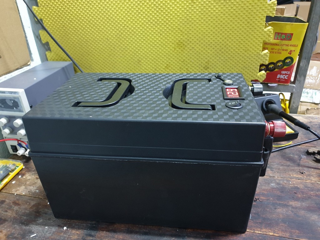Bình acquy Lithium 12V 100AH