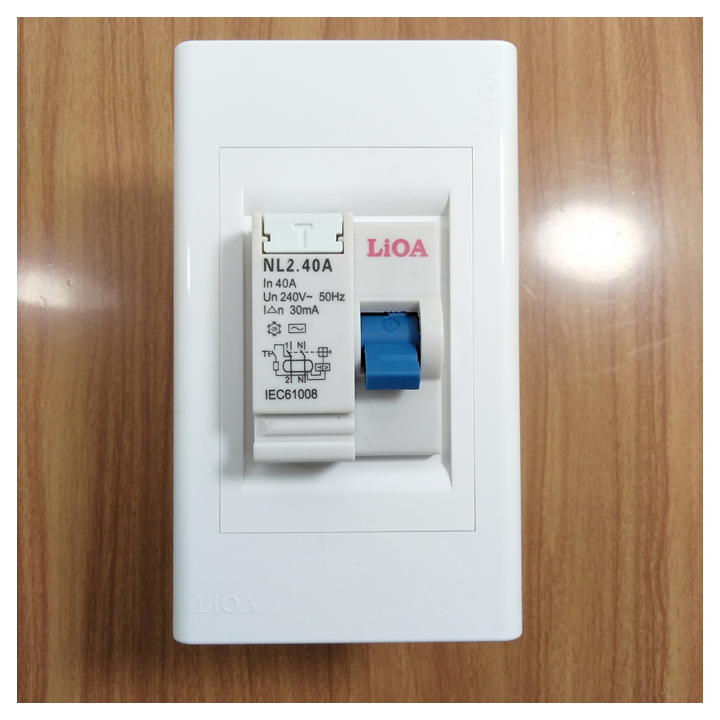Bộ Cầu dao - Aptomat chống giật LIOA 2 Cực 32A - 40A 30mA 240VAC + Mặt đế cầu dao
