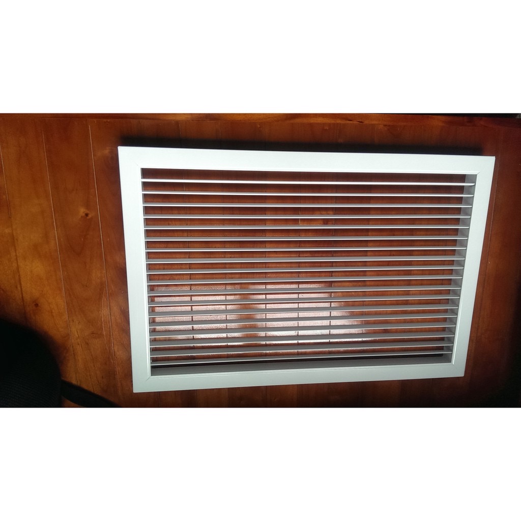 Cửa gió nan thẳng cổ 350x350