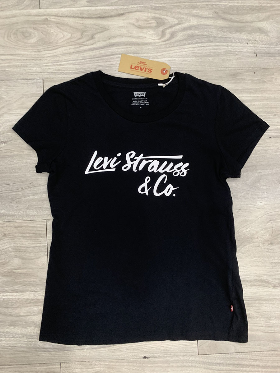 [Auth] Levis T-shirt Graphic Classic Tee Black- Women