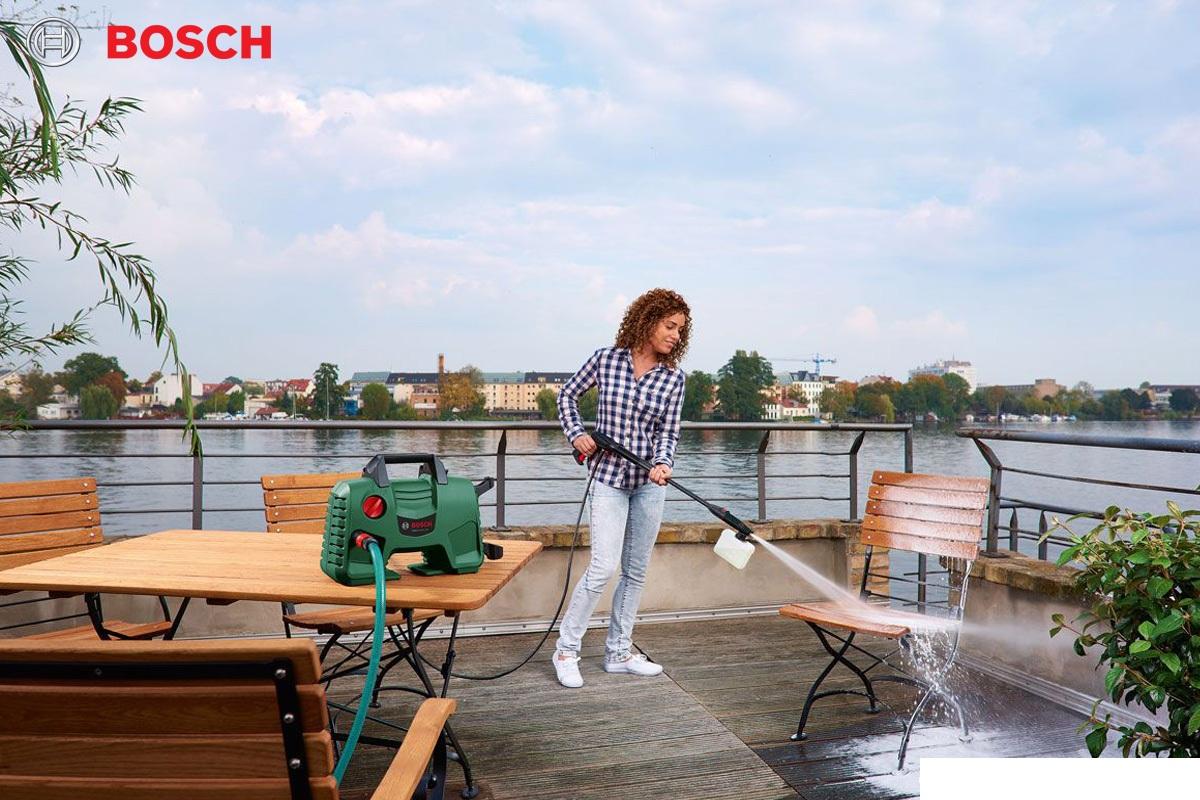 Máy rửa xe áp lực Bosch Aquatak 110