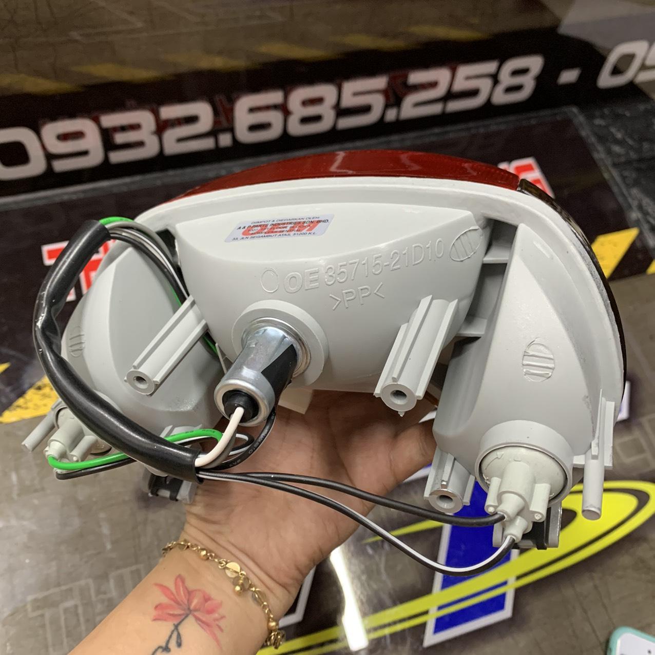 ĐÈN LÁI SAU - ĐUÔI ĐÈN SAU SATRIA 2000 - OEM
