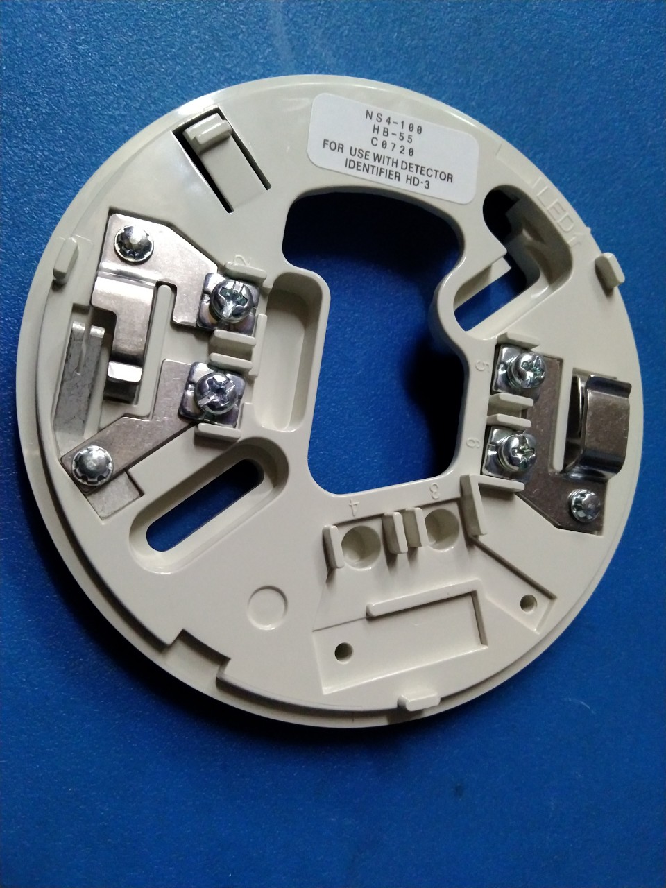 Đế cho đầu báo thường Hochiki NS4-100