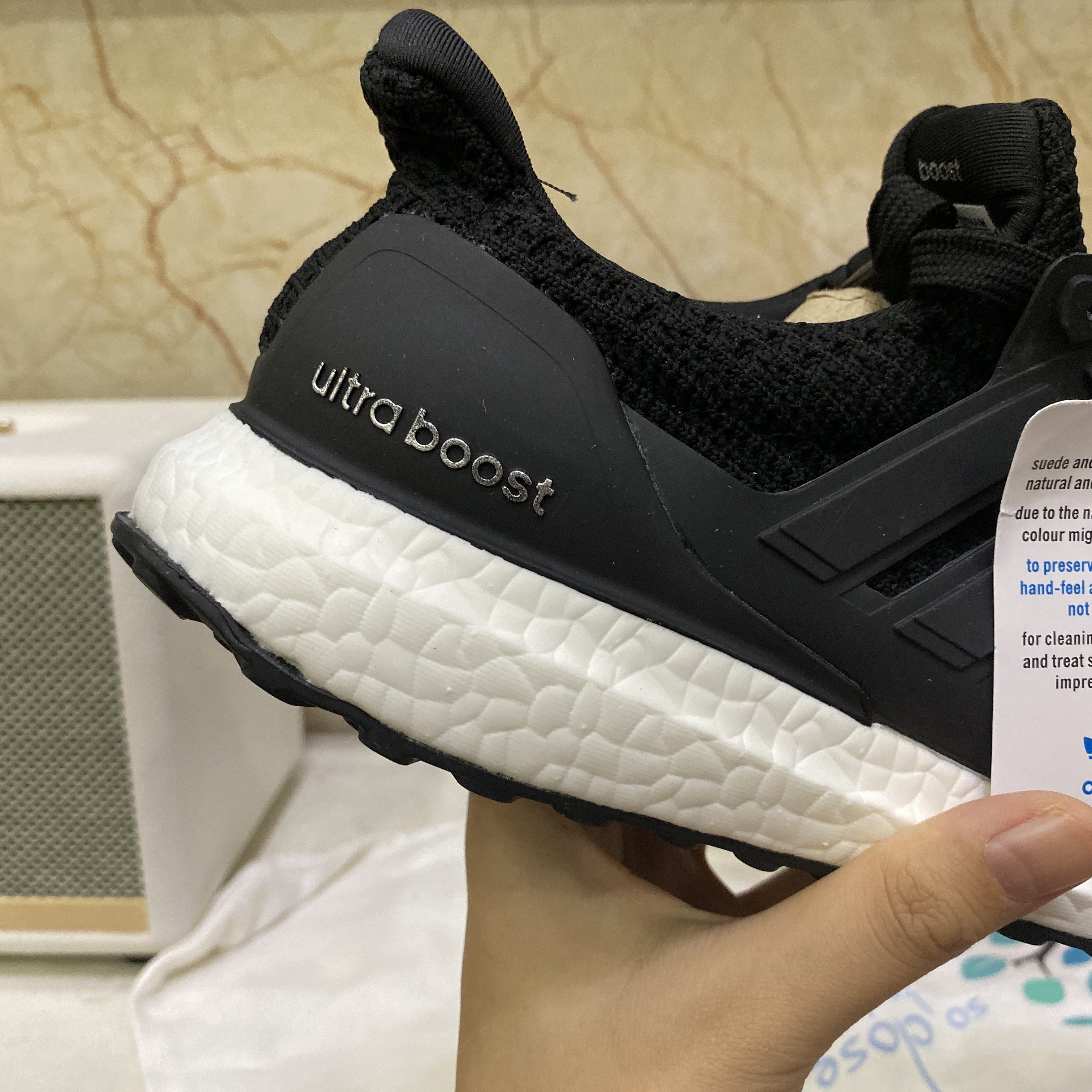[ẢNH CHI TIẾT] GIÀY THỂ THAO SNEAKER ULTRABOOST 4.0 ĐEN TRẮNG