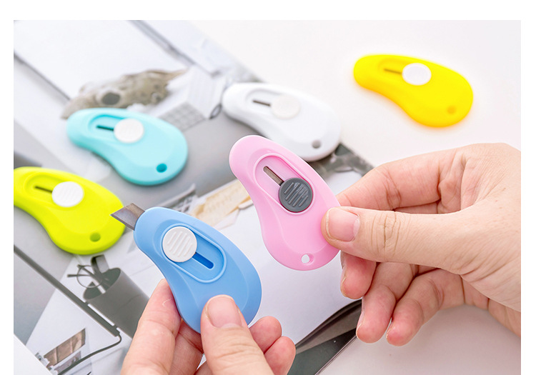[HCM]Dao Rọc Giấy Mini Bỏ Túi