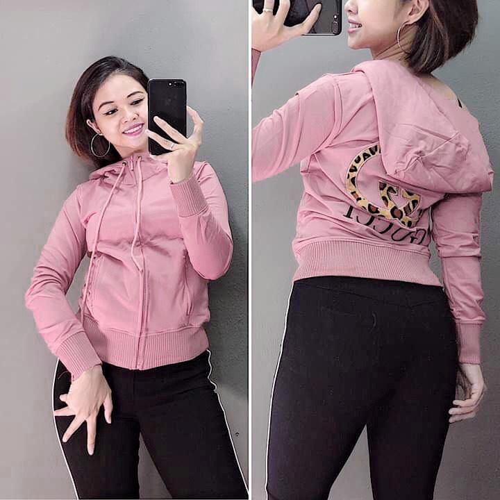 ÁO KHOÁC DA CÁ CÓ NÓN THÊU CHỐNG NẮNG
