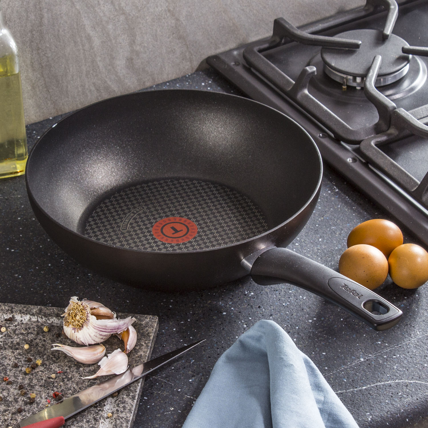 Chảo Tefal chống dính sâu lòng Tefal chef 28cm C6941902 - Dùng từ