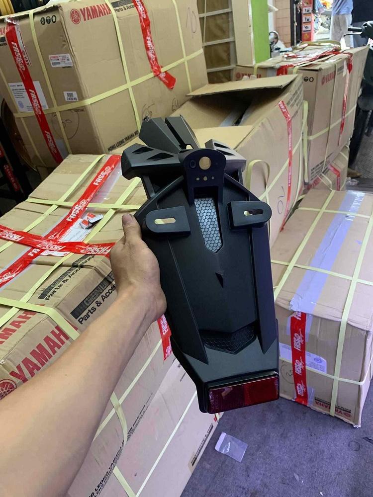 Dè sau Malay cho Exciter 150