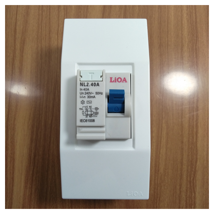 Bộ Cầu dao - Aptomat chống giật LIOA 2 Cực 32A - 40A 30mA 240V AC - Kiểu hộp đế nổi