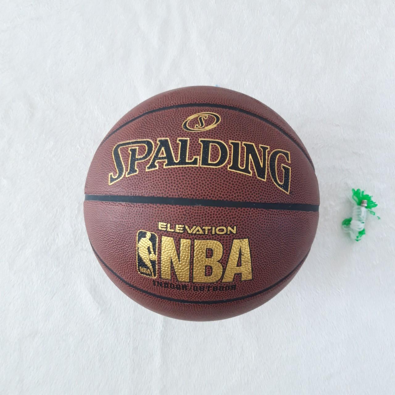 bóng rổ số 7 SPALDING da PU cao cấp(tặng túi lưới +kim bơm+đôi tất)