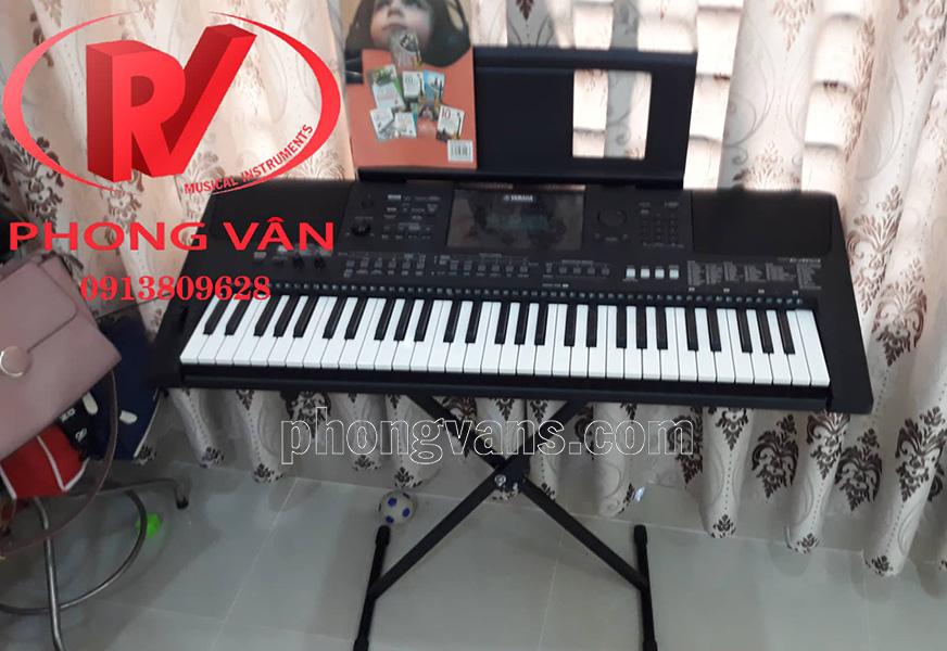 Chân đỡ đàn organ đơn