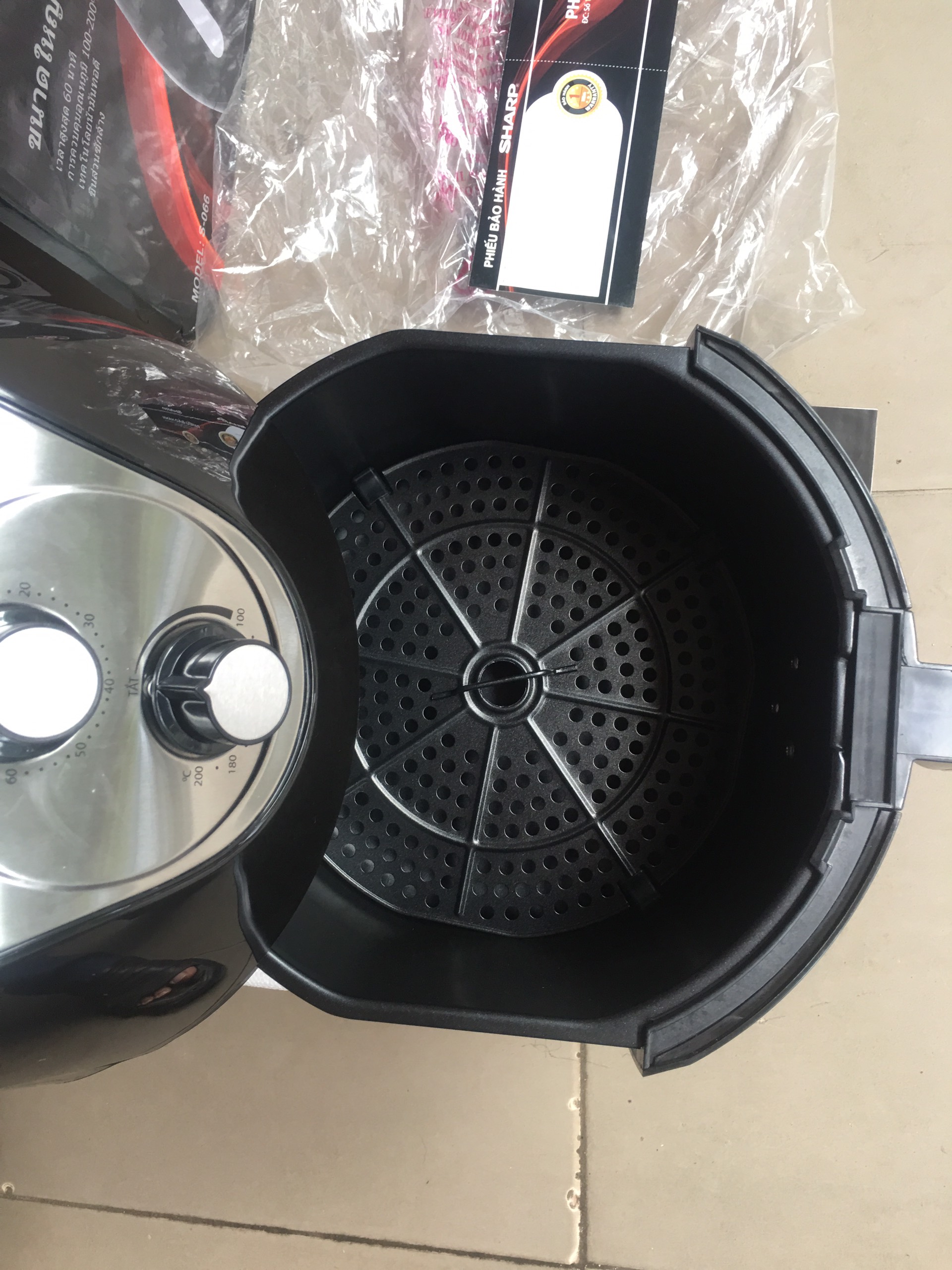 Nồi chiên không dầu Sharp loại 6L