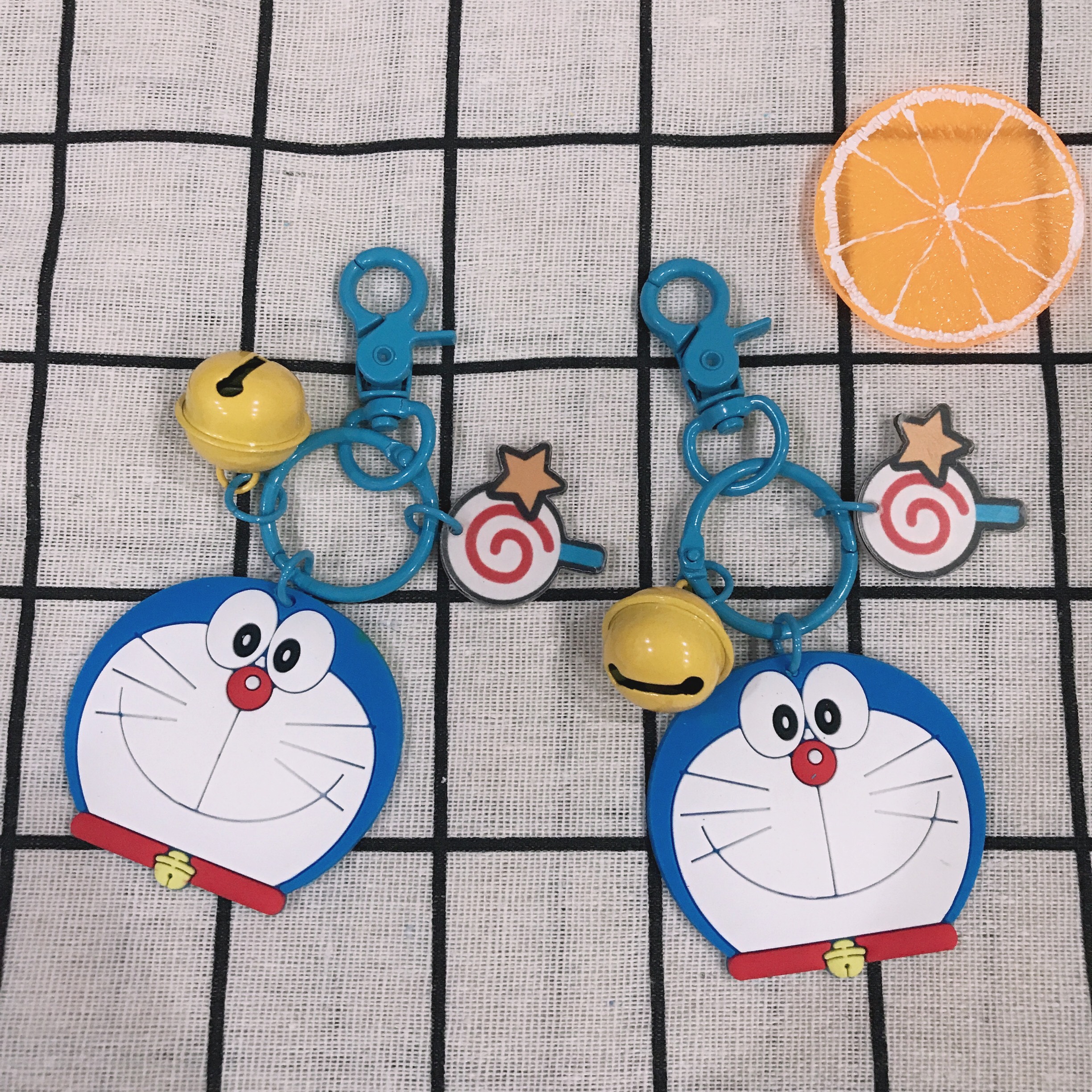 Móc Khoá Silicon Kèm Chuông Doremon Doraemon