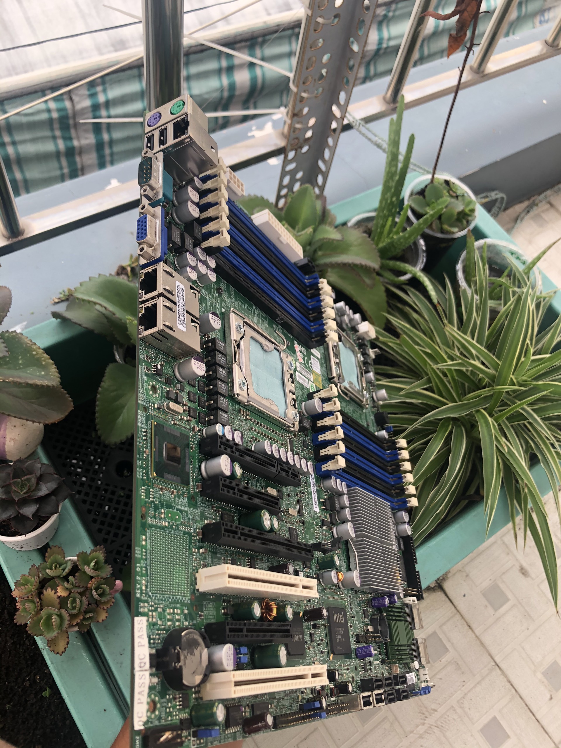 Combo Main X8DT3 + 2CPU X5670 + 32Gb Ram ECC REG