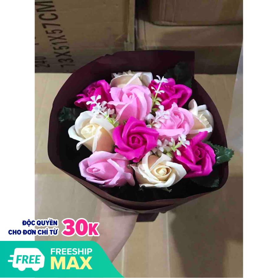 BÓ HOA SÁP THƠM 11 BÔNG KÈM GIỎ