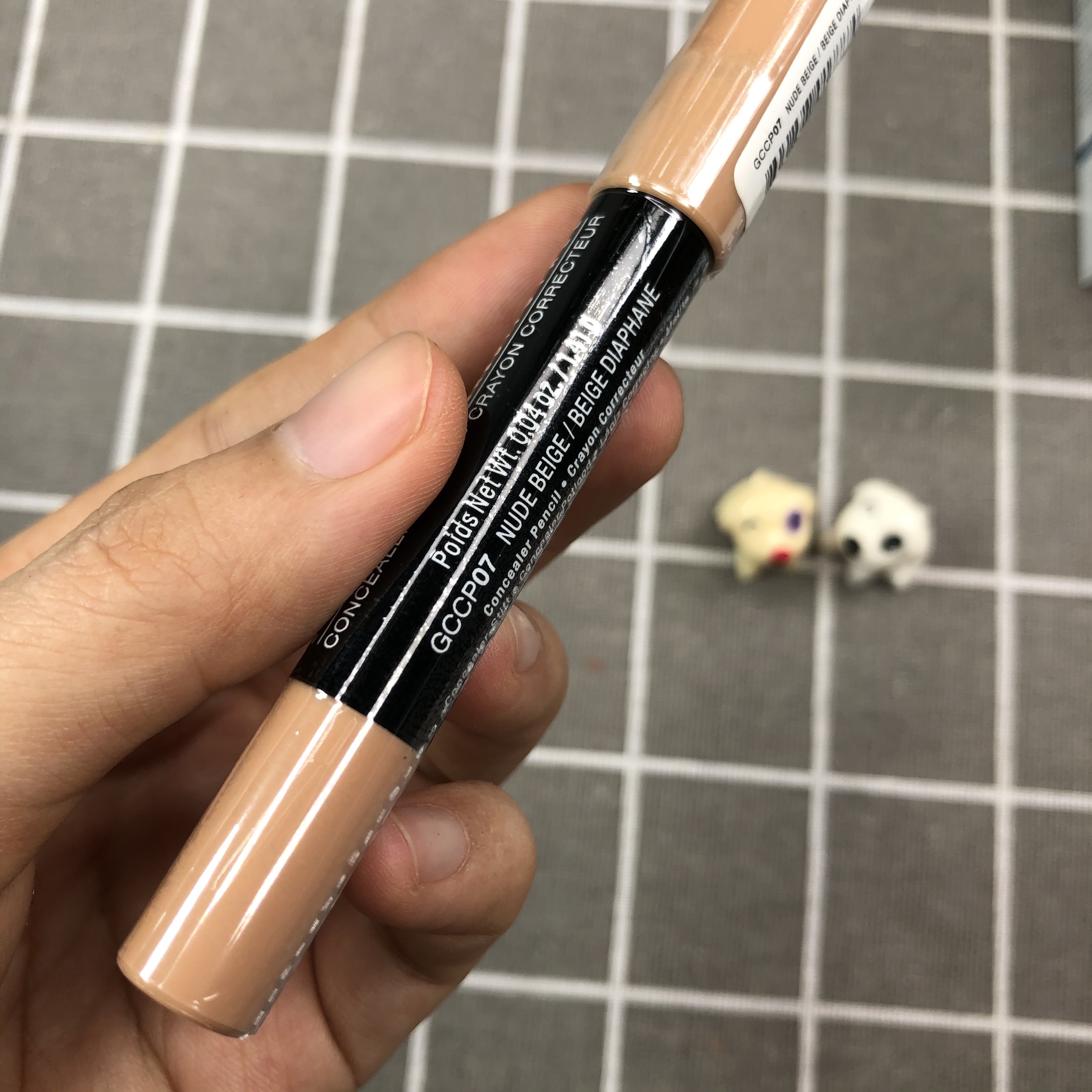 Che khuyết điểm NYX Makeup Gotcha Covered Concealer Pencil