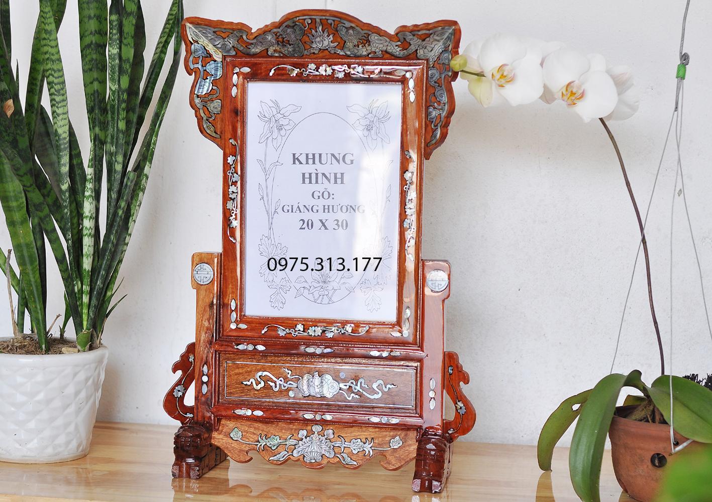 khung ảnh thờ gỗ hương 20 x 30