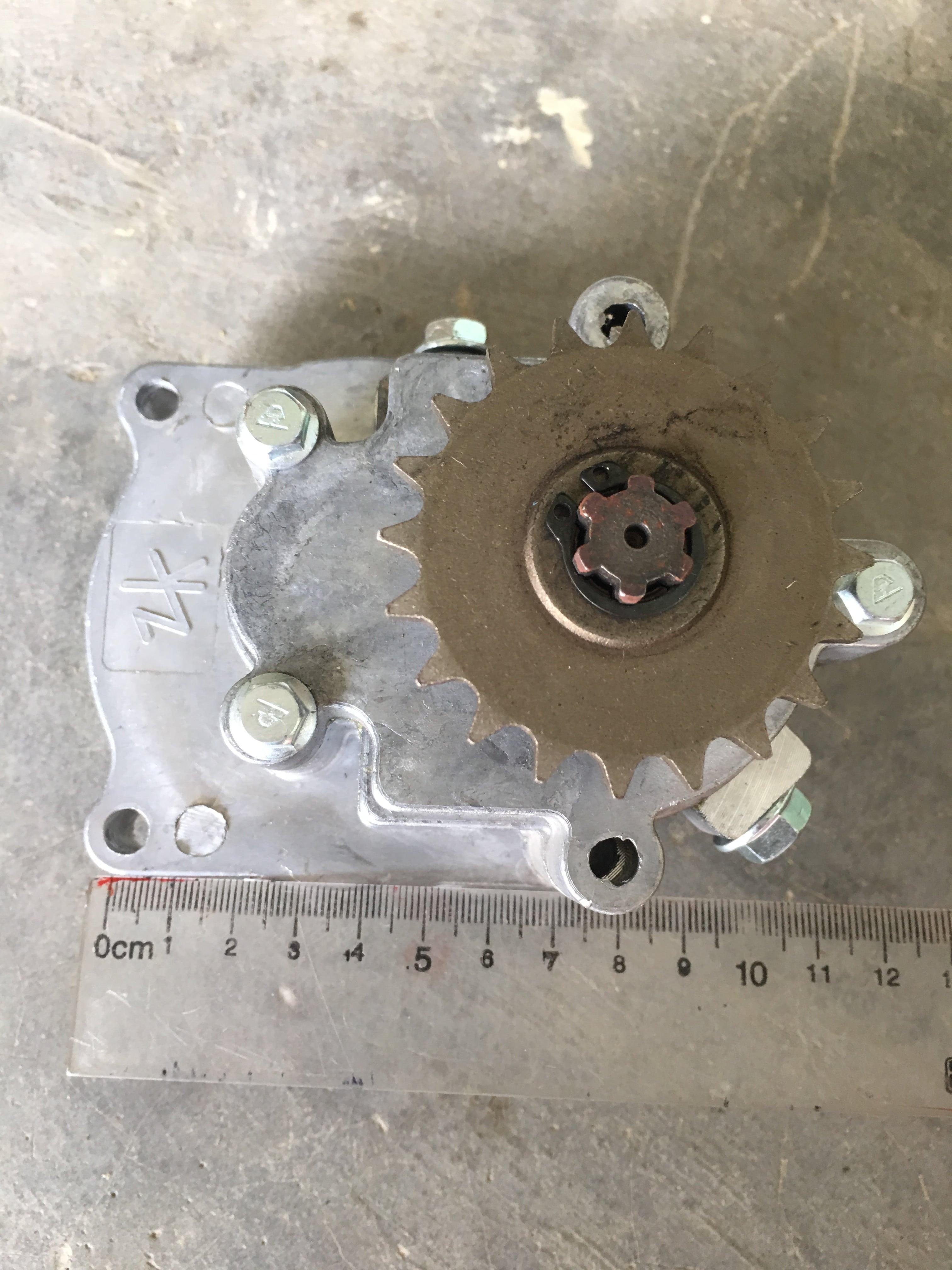 Hộp số động cơ 50cc, chạy xích T8F