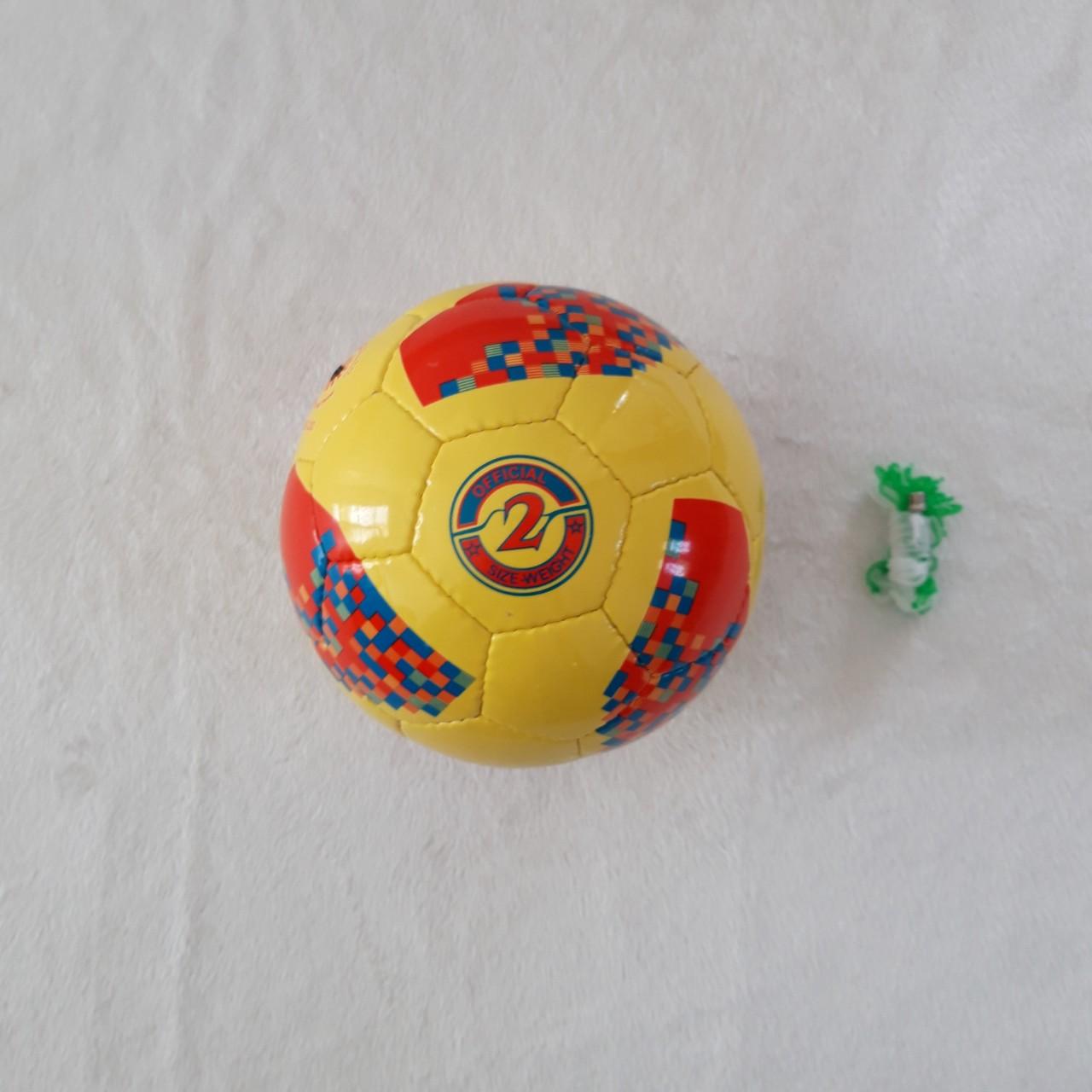 QUẢ BÓNG ĐÁ KHÂU TAY SỐ 2 HOA WORLD CUP (TẶNG TÚI LƯỚI+KIM BƠM)