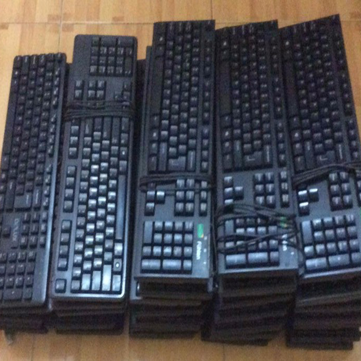 Bàn phím máy tính cũ, mới
