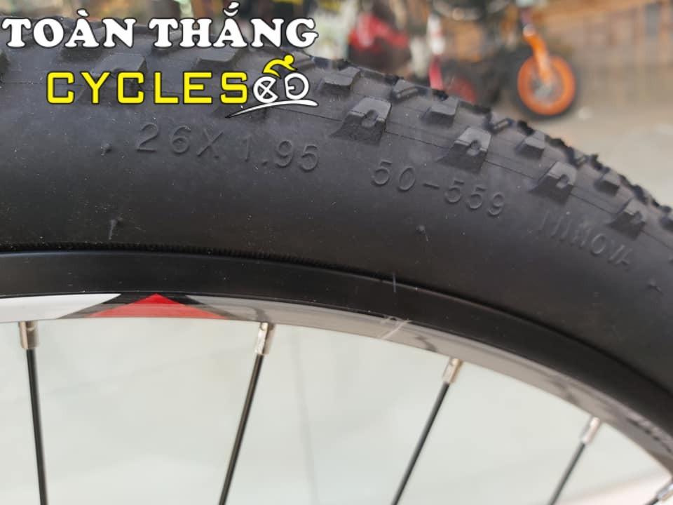 Xe đạp thể thao GIANT ATX 618 2020