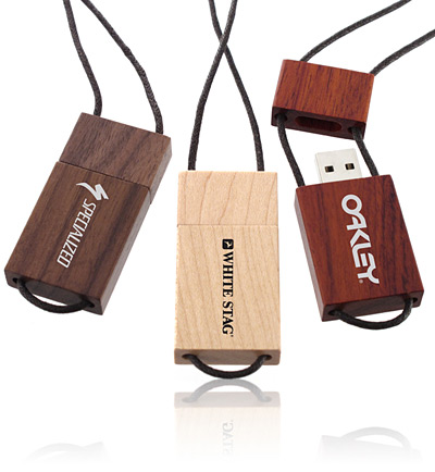 USB gỗ độc đáo - UBS độc lạ khắc tên - 8GB