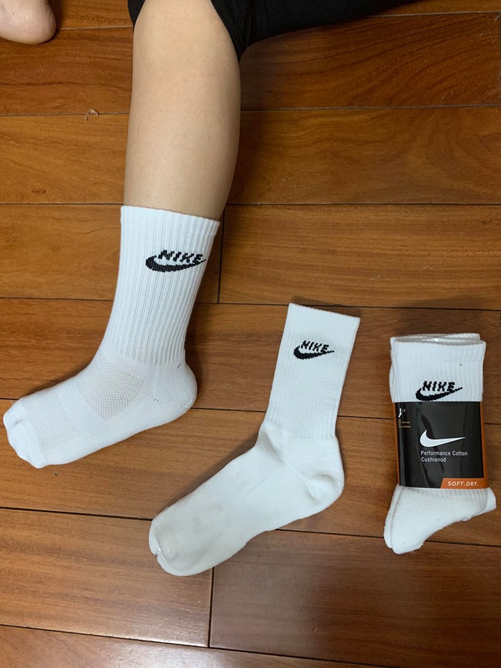 Tất - Vớ Nike Cao Cổ Hàng VNXK  ( Trắng - White ) ( Mua 5 Đôi Tặng 1 Đôi Adidas Cổ trung hàng VNXK)