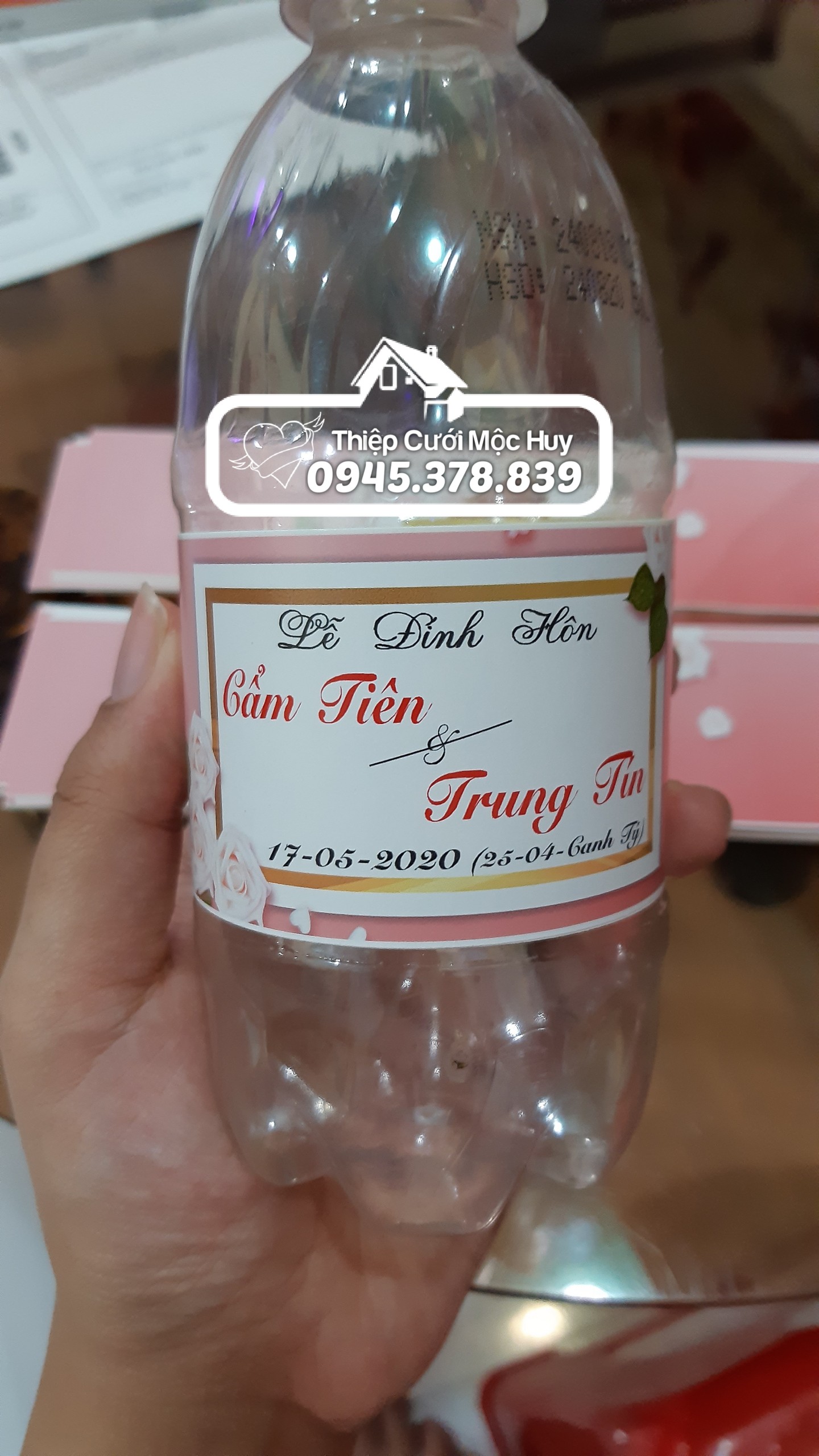 Set 50 Tem dán chai nước suối - decal giấy có keo sẵn
