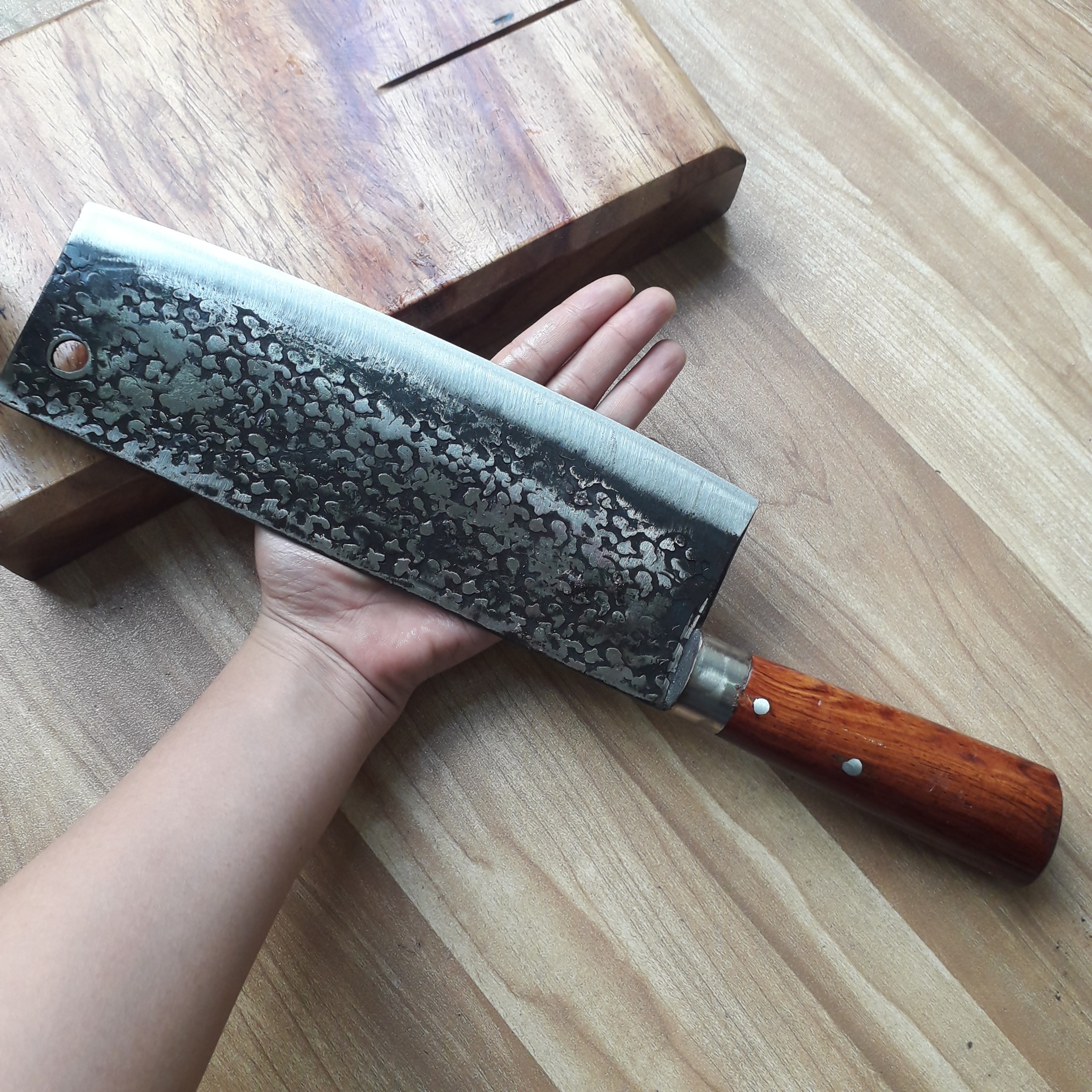 dao chặt gà vịt nhíp xe ô tô