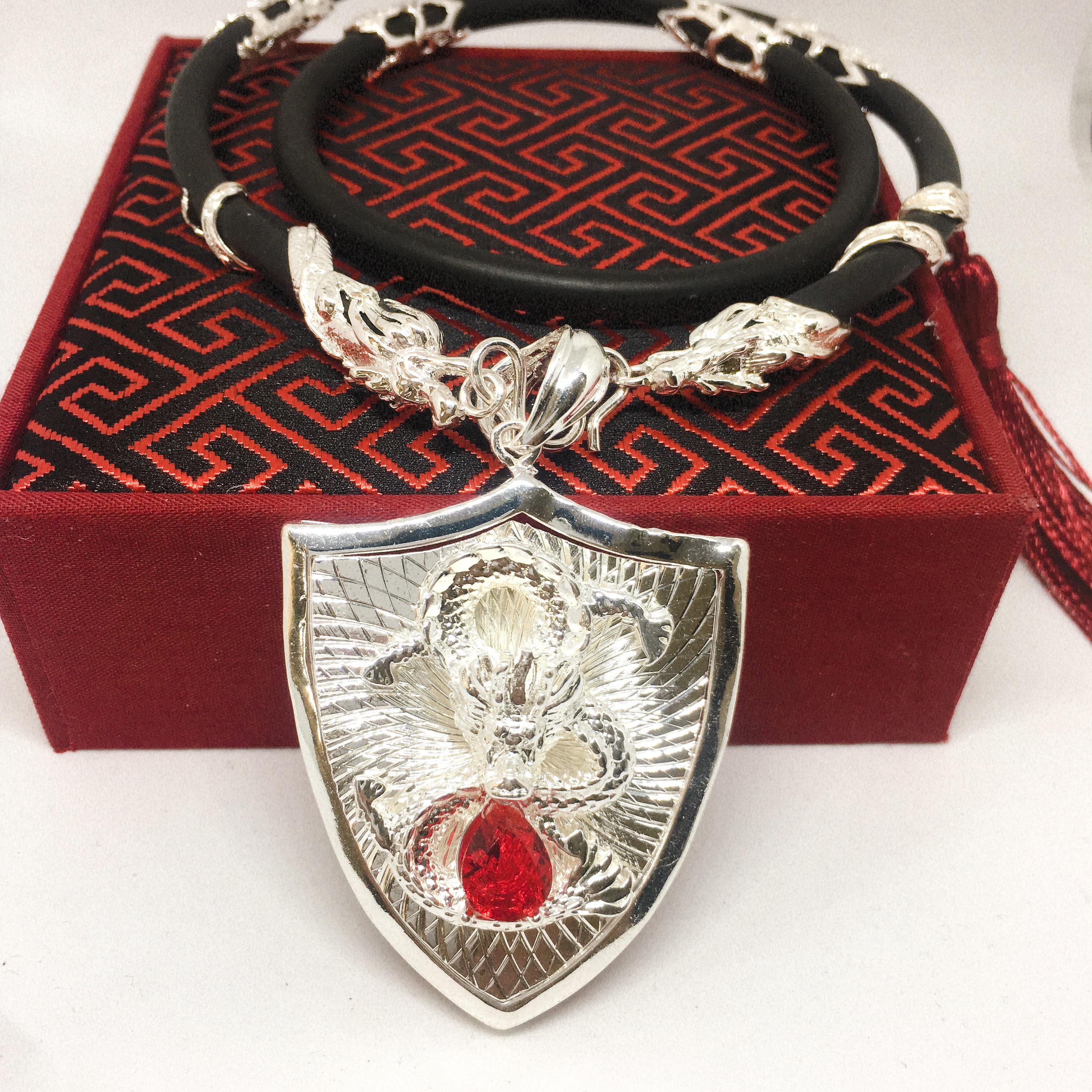 Dây chuyền Mặt Khiên Rồng Ngọc Đỏ Bạc Thái Cao Cấp - dây chuyền bạc, khóa rồng ( Màu bạc)