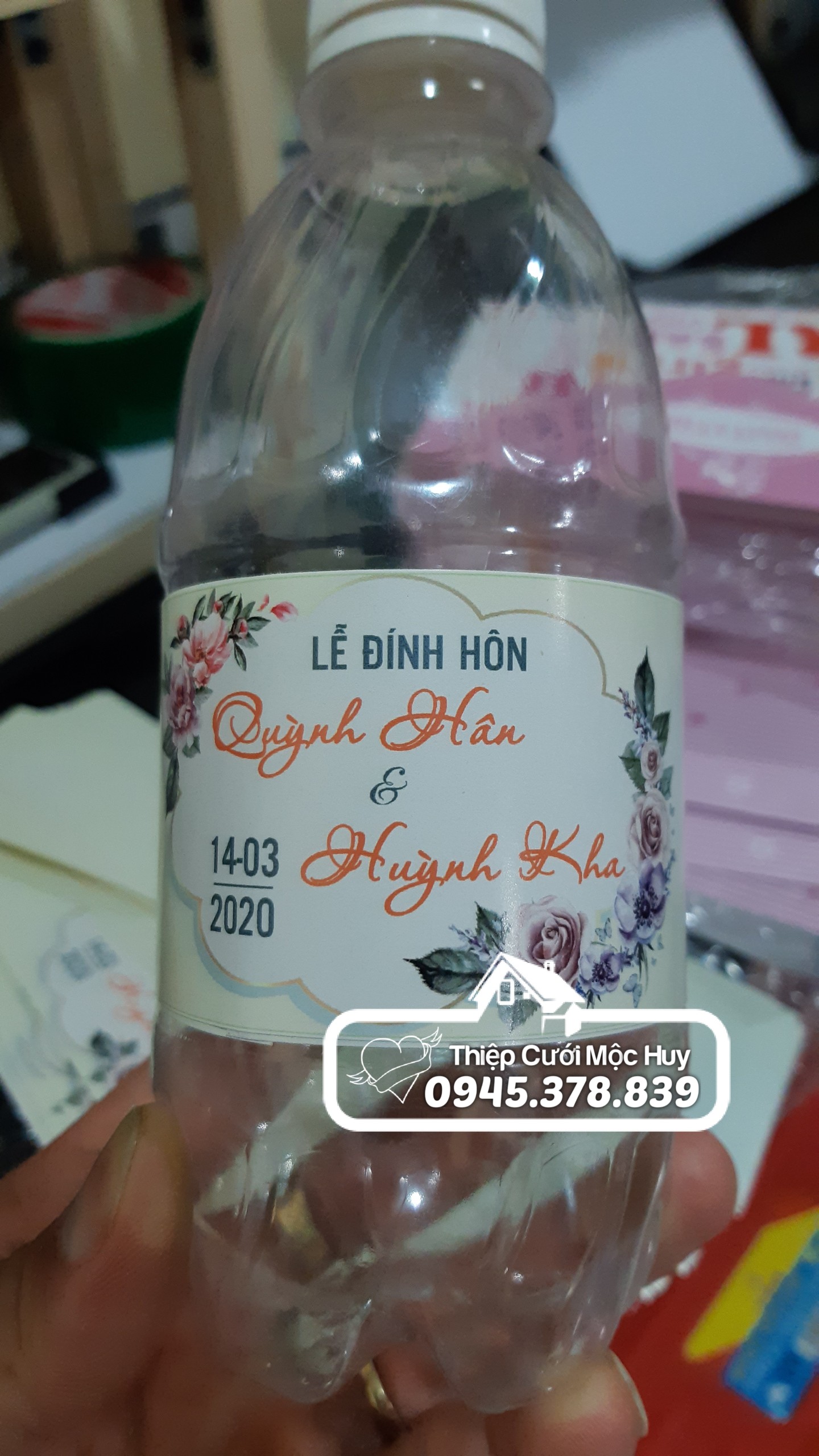 Set 50 Tem dán chai nước suối - decal giấy có keo sẵn