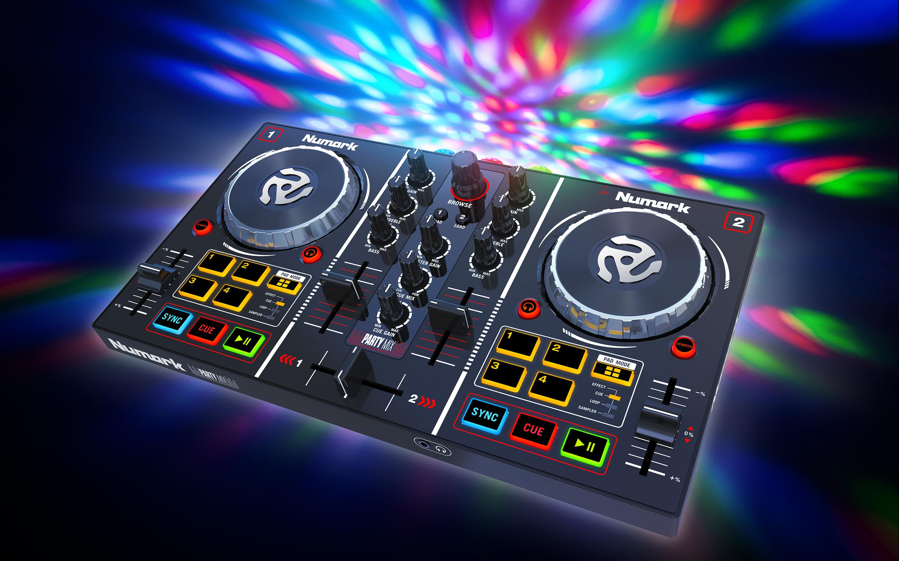 Bàn DJ Numark Party Mix
