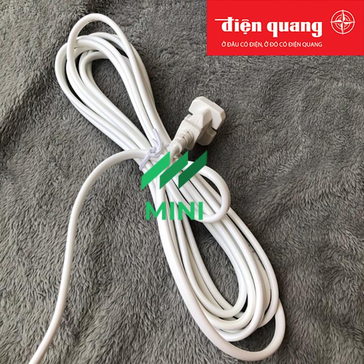 Ổ cắm Điện Quang 001A-01 (6 lỗ 2 chấu)