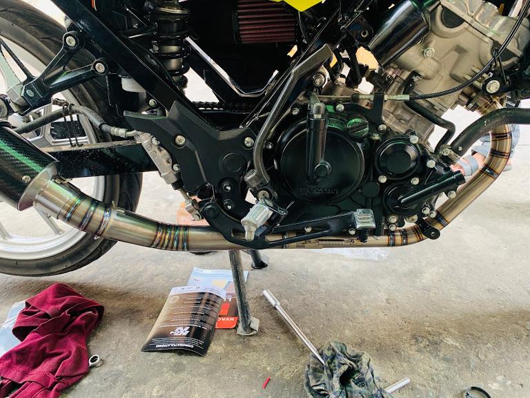 [HCM]CỔ PÔ TITAN SUZUKI SATRIA RAIDER FI