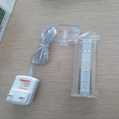 Đèn led kẹp Xilong D10 dành cho bể cá cảnh