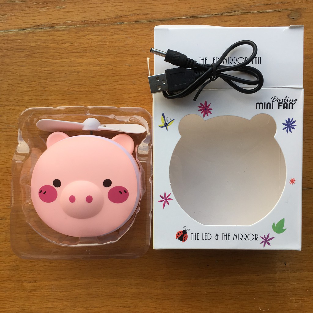 >> SO SÁNH GIÁ QUẠT TÍCH ĐIỆN MINI HÌNH THÚ DỄ THƯƠNG CÓ ĐÈN LED VÀ GƯƠNG SOI (MẪU NGẪU NHIÊN) | Shopee Lazada Sendo Tiki | Nên mua ở đâu rẻ nhất 22 Gương heo mini đèn led 3 in 1 Quạt - đèn - gương - Quạt mini cầm tay, có gương và đèn led selfie, hình heo màu hồng siêu dễ thương - GƯƠNG SOI MINI KÈM ĐÈN QUẠT HÌNH HEO SIÊU ĐÁNG YÊU