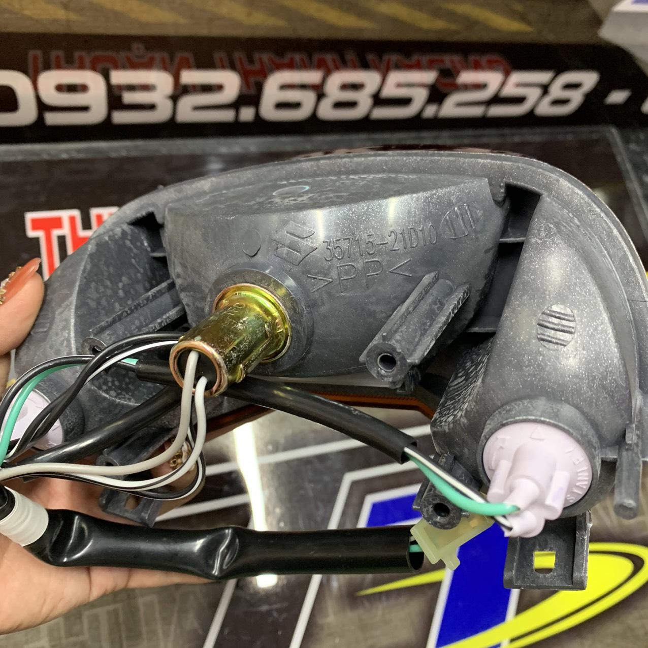 ĐÈN LÁI SAU - ĐUÔI ĐÈN SAU SATRIA 2000 ZIN