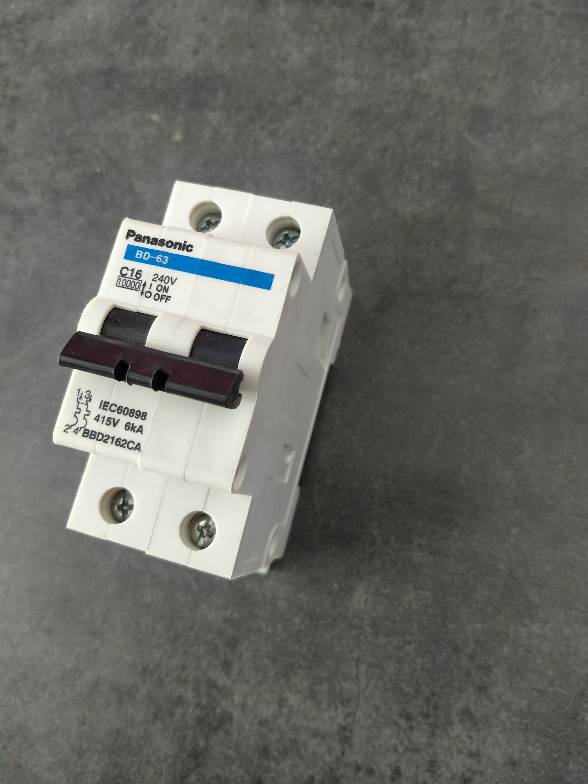 Aptomat 2P 10A, 16A, 20A--63A Panasonic