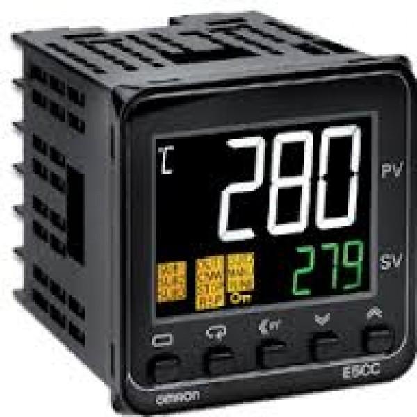 Đồng hồ nhiệt độ Omron E5CC-QX2ASM-800