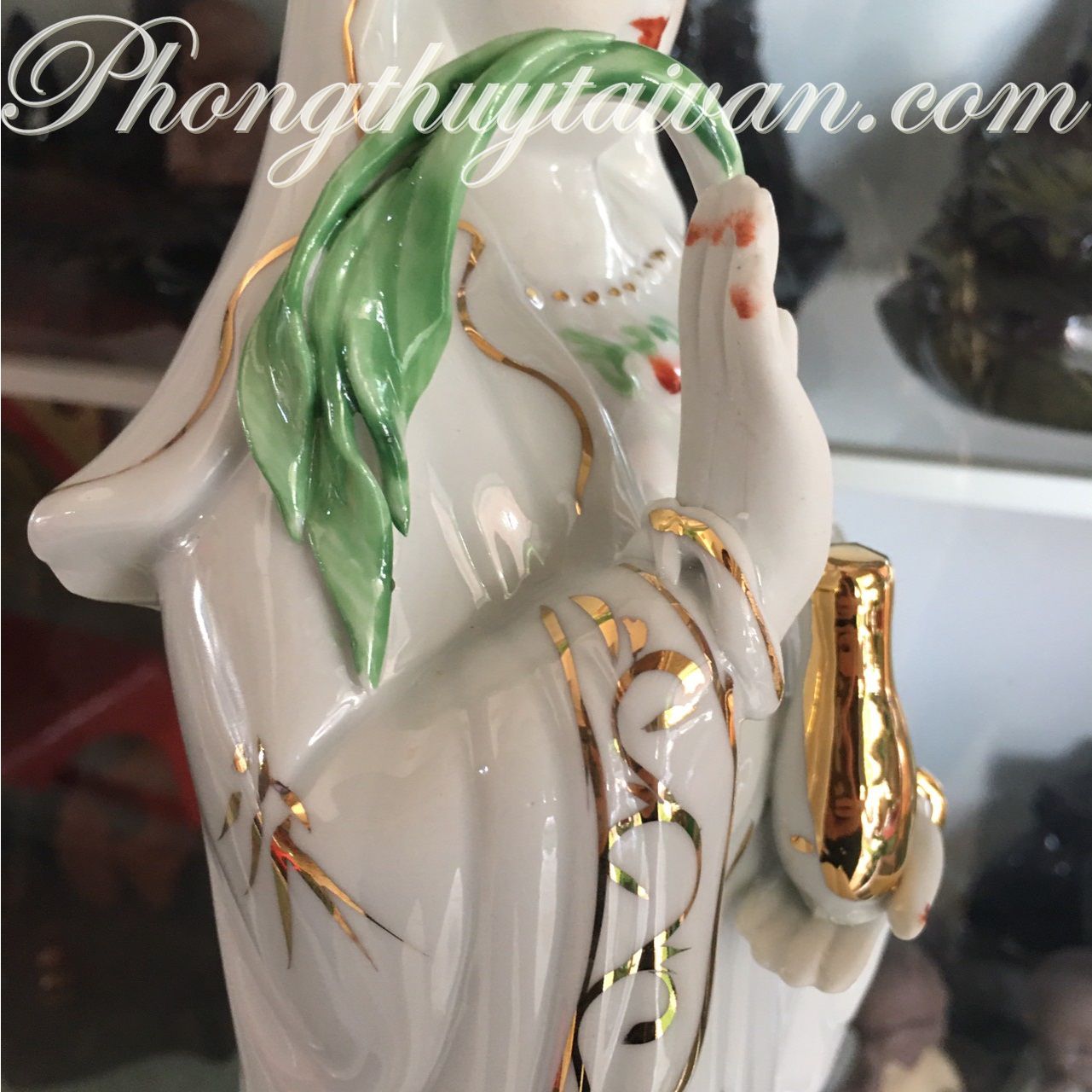Phật Quan Âm Đứng Tòa Sen