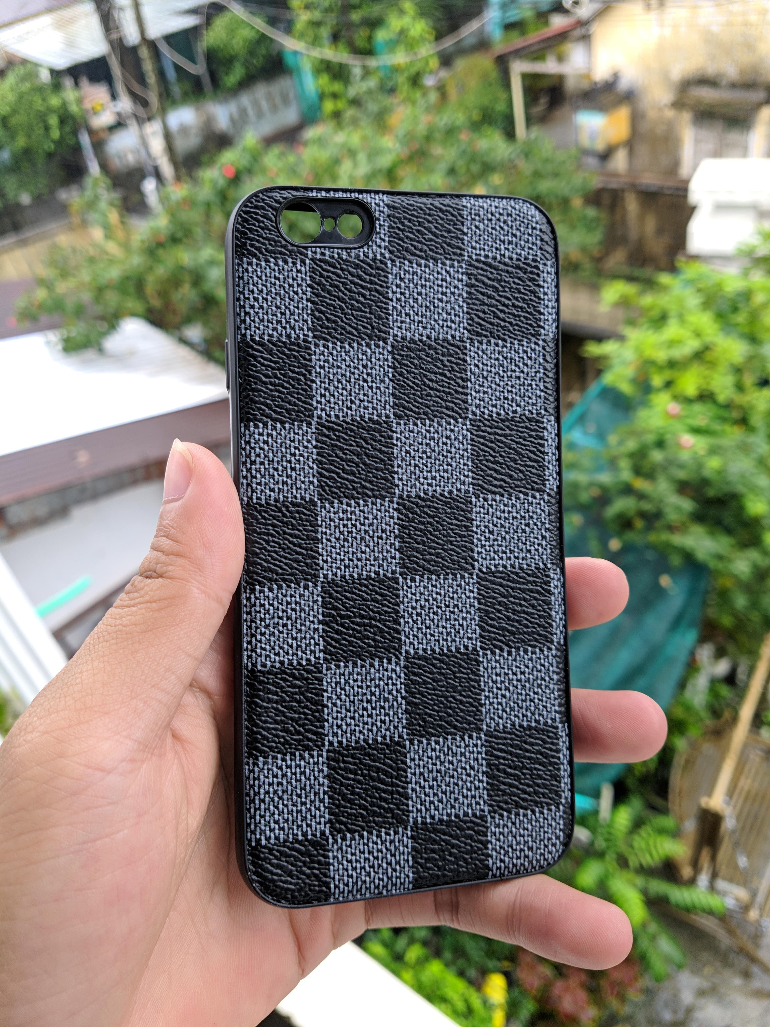 ỐP LƯNG DA LV THỜI TRANG NHIỀU MÀU TỪ IPHONE 6 ĐẾN IPHONE XS MAX