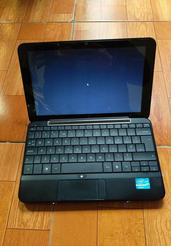 Laptop HP mini / Intel Atom N270 ~ 1.67Ghz / 10.1 inch HD / Ram 2GB / Ổ cứng HDD 60G / Tặng kèm chuột không dây + lót chuột