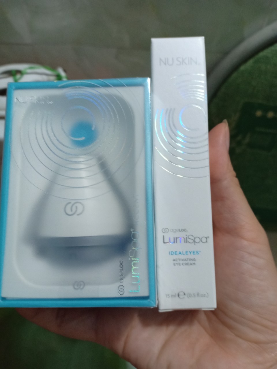 Bộ đầu máy vùng mắt ageloc lumispa accent nuskin