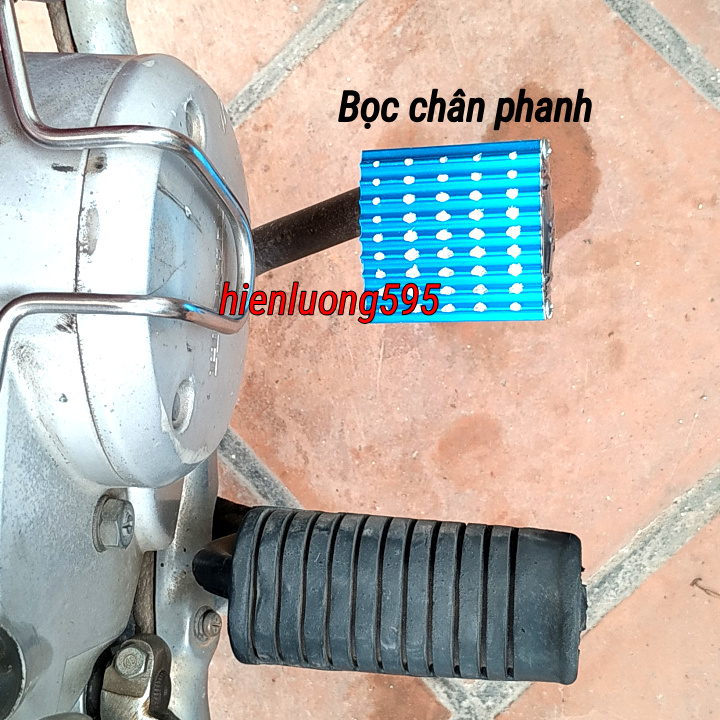 Bọc chân phanh xe máy