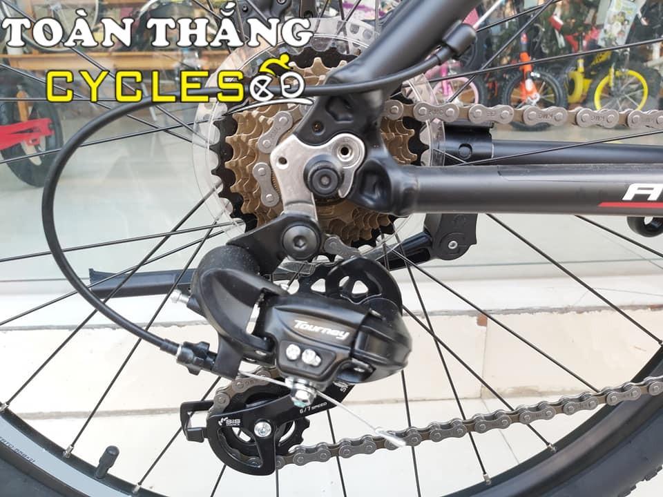 Xe đạp thể thao GIANT ATX 618 2020