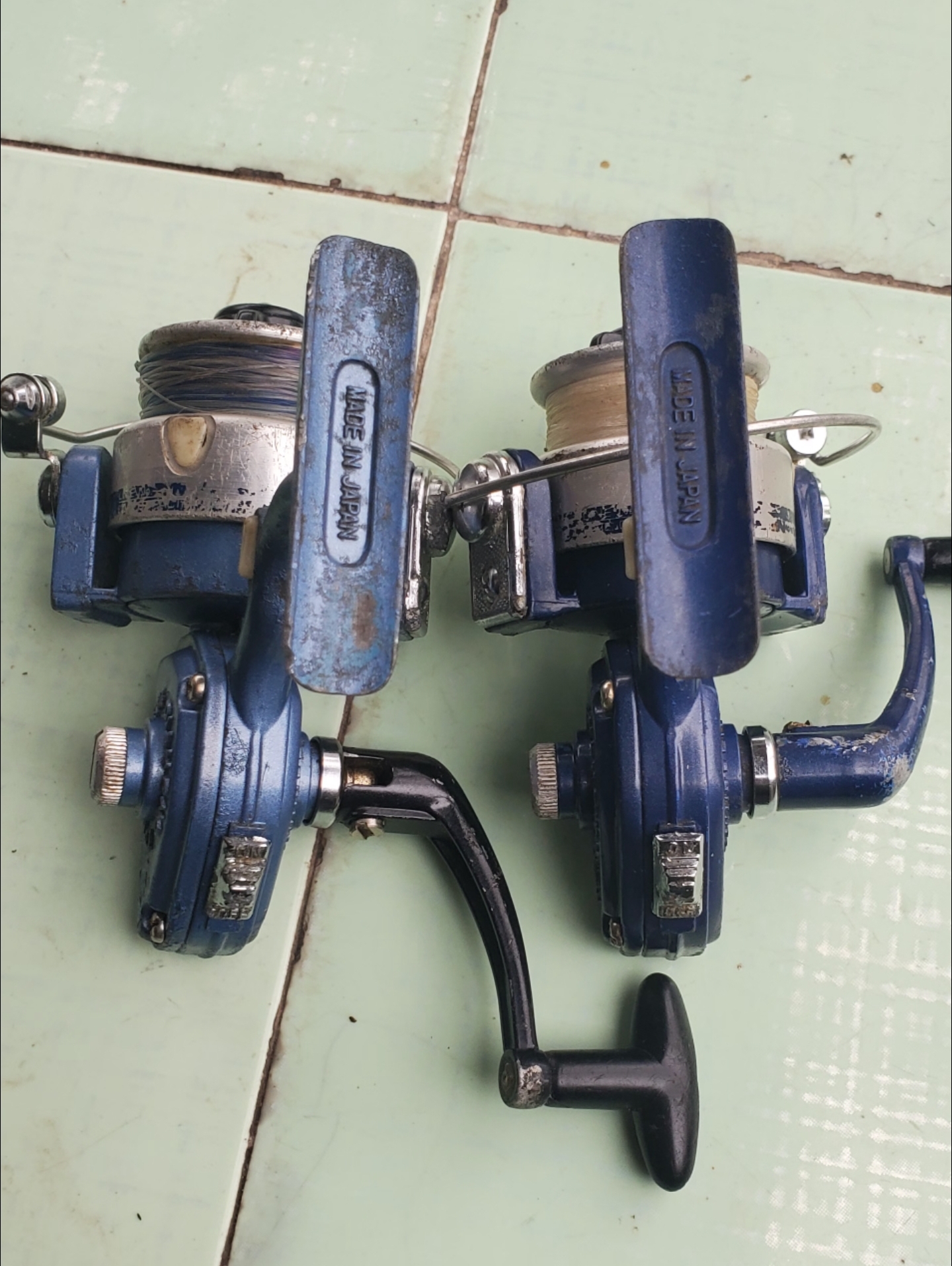 1 cặp máy câu cá