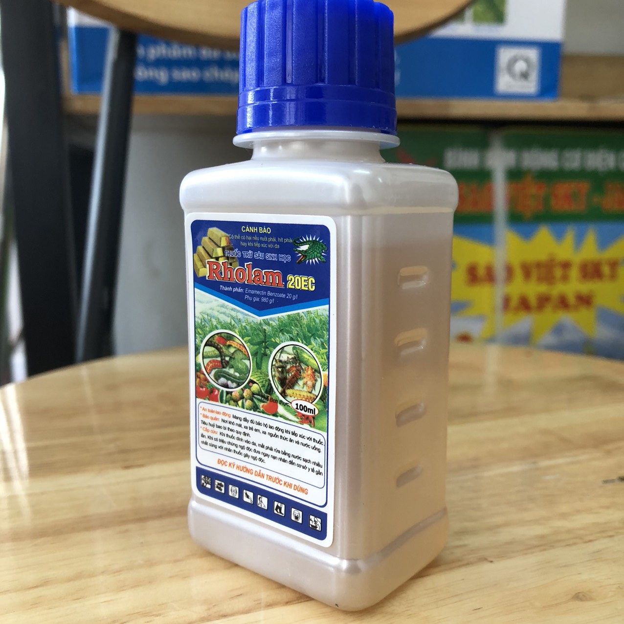 Thuốc trừ sâu sinh học Rholam 20EC chai 100ml